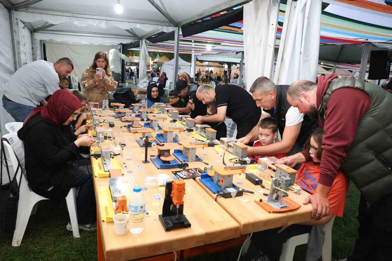Festivalde çocuklar hem eğlendi hem spor yaptı