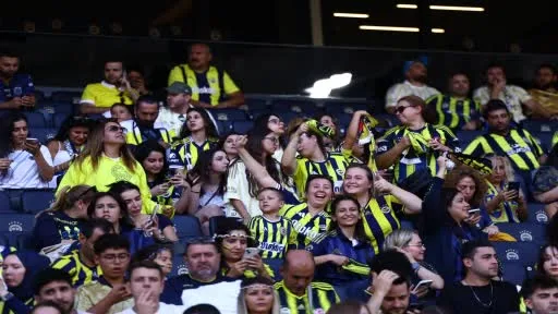 Trendyol Süper Lig: Fenerbahçe: 5 - Eyüpspor: 0 (İlk yarı)