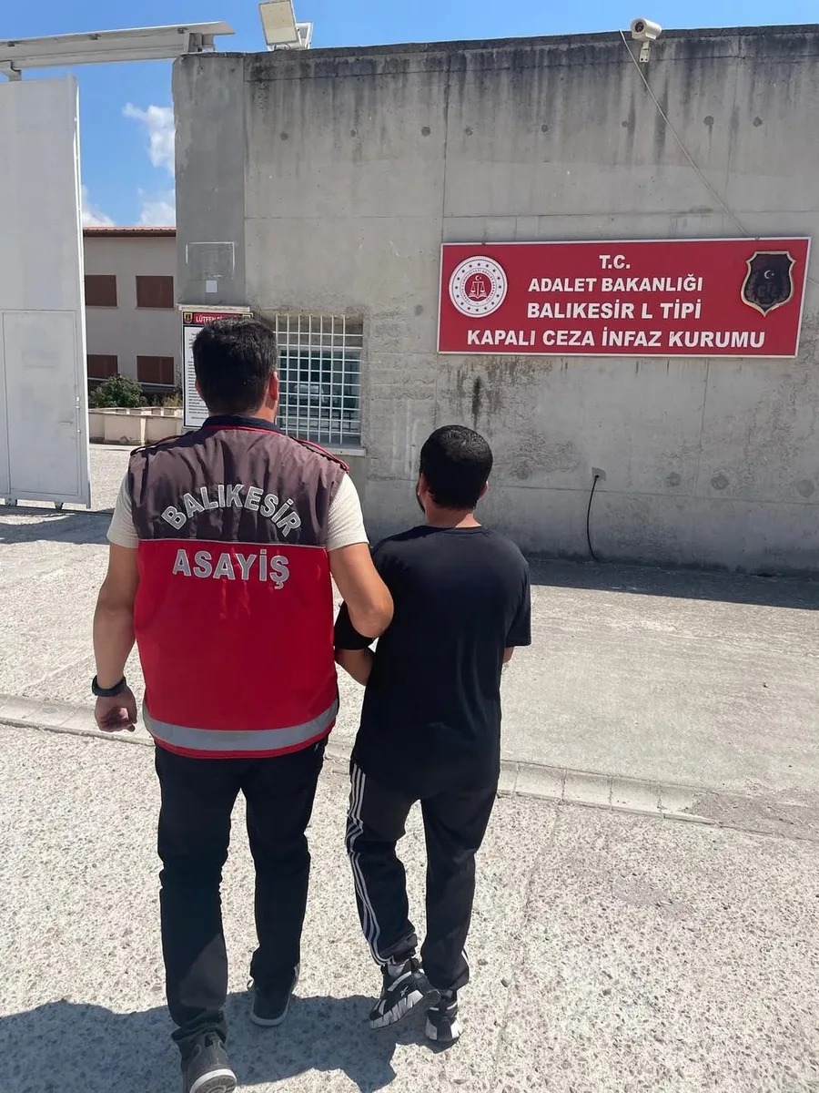 Balıkesir’de polisten suçlulara darbe: 129 aranan şahıs yakalandı