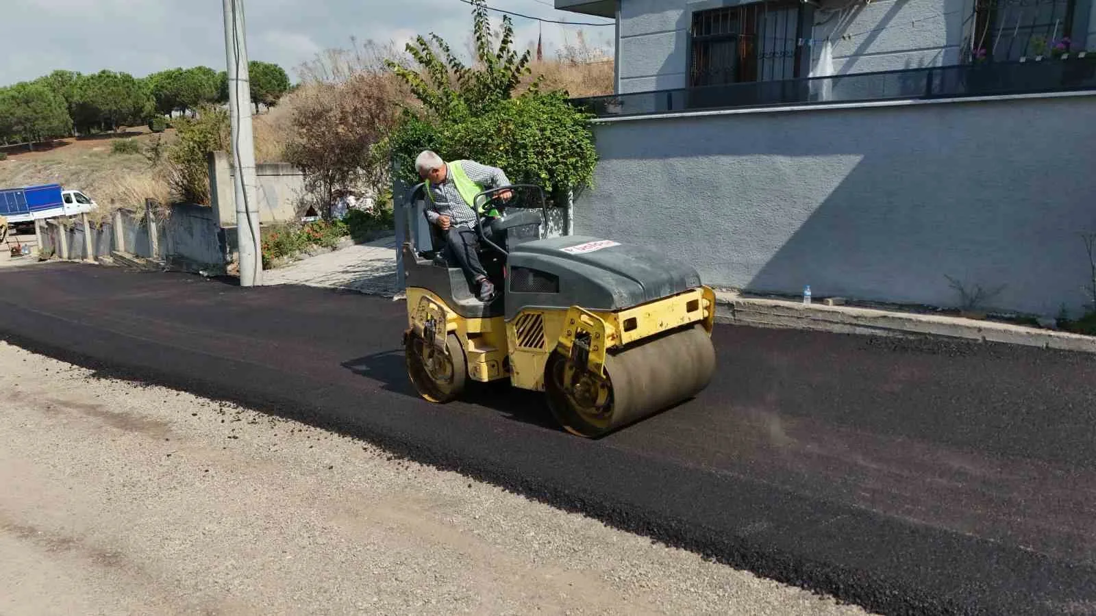 Darıca’da kış öncesi asfalt çalışmaları hızlandı