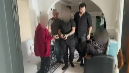 Edirne’de 31 yıl hapis cezasıyla aranan anne ve oğul yakalandı