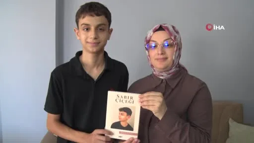Anne ve oğlunun yıllar süren kanser mücadelesi şiirlerle buluştu: "Kendimi yazarak iyileştirdiğimi fark ettim"