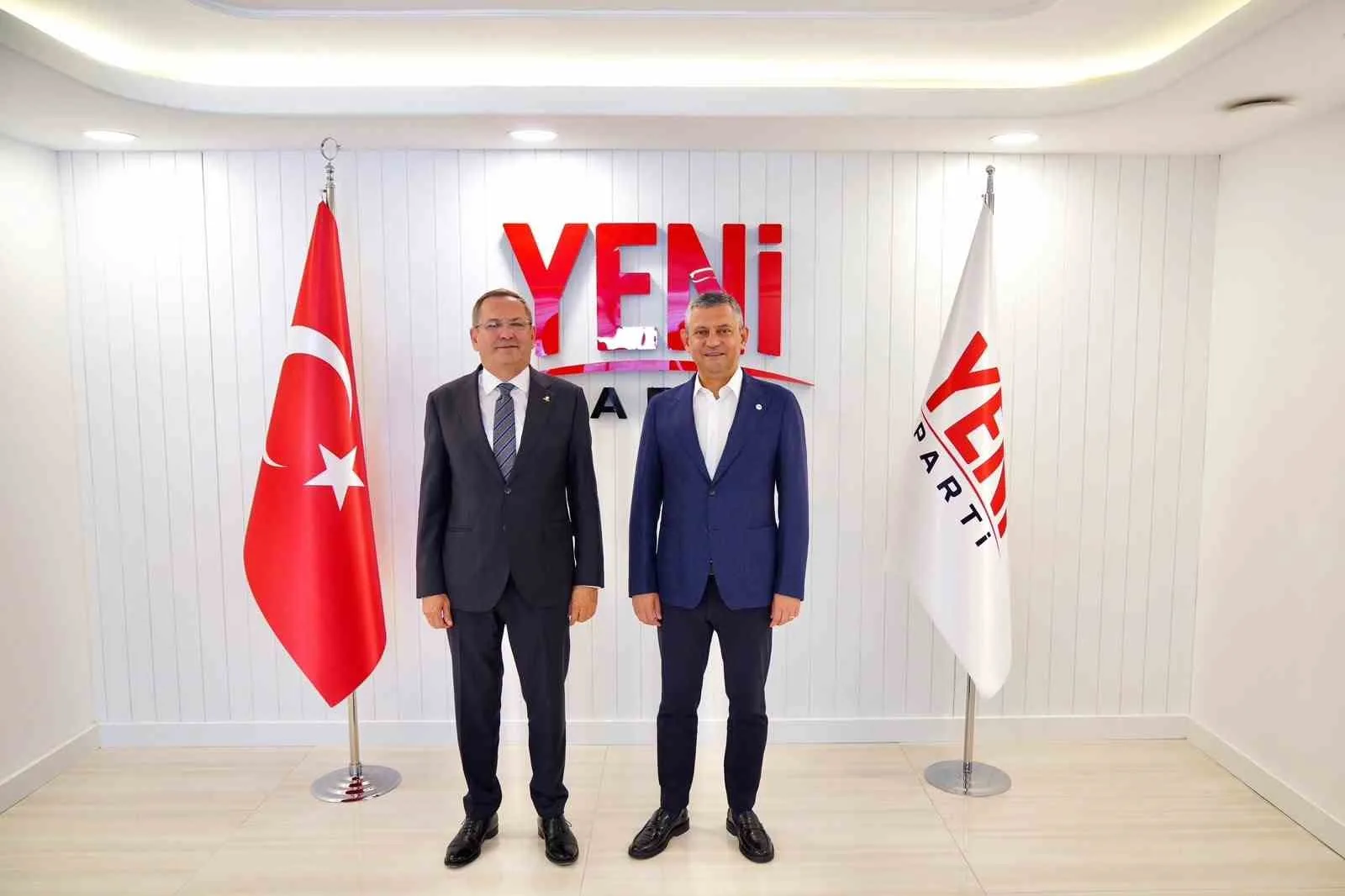 Mesut Ergin’den Ankara’da Özgür Özel’e ziyaret