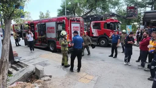 Avcılar’da 5 katlı apartmanda korkutan yangın
