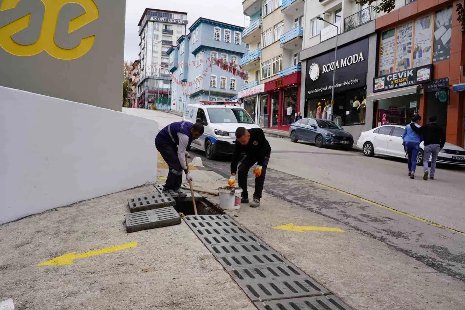 Yağışlar öncesinde mazgallarda temizlik çalışması yapıldı