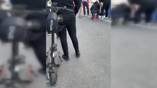 Sultangazi’de elektrikli scooter yayaya çarptı
