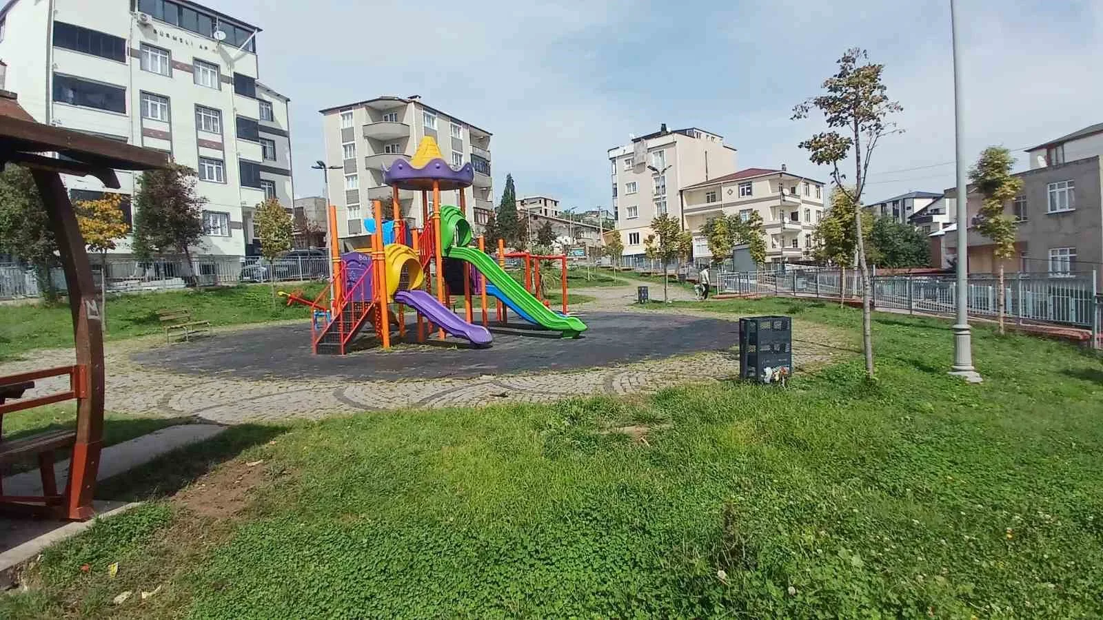 Dilovası’nda parklar ve oyun alanları yenileniyor