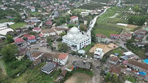 Sakarya’da taşkına uğrayan mahalledeki son durum böyle görüntülendi
