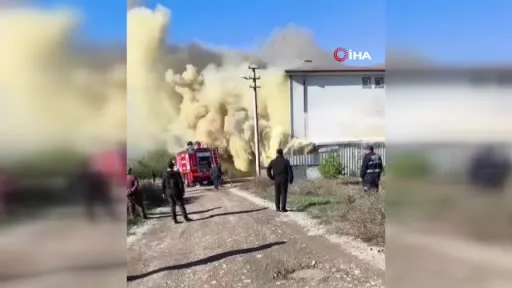 Mobilya dükkanındaki yangın paniğe neden oldu