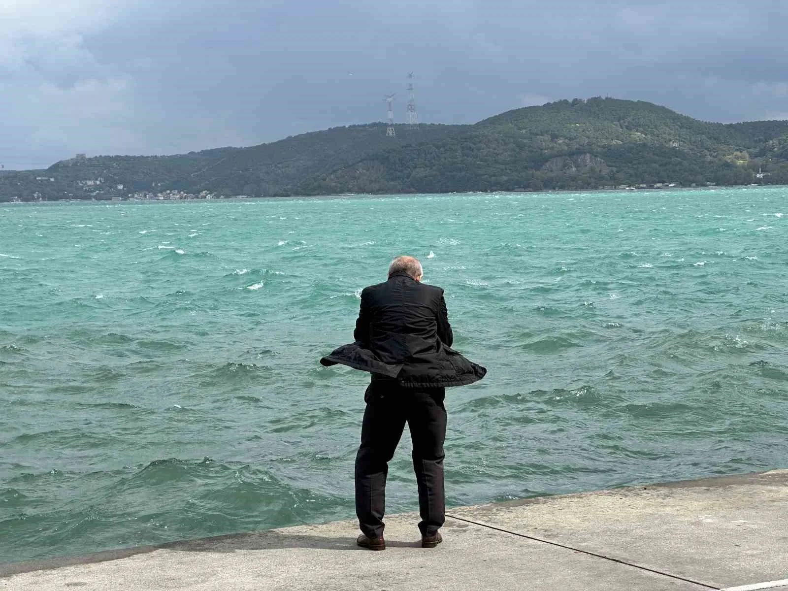Sarıyer’de kuvvetli rüzgar etkili oluyor