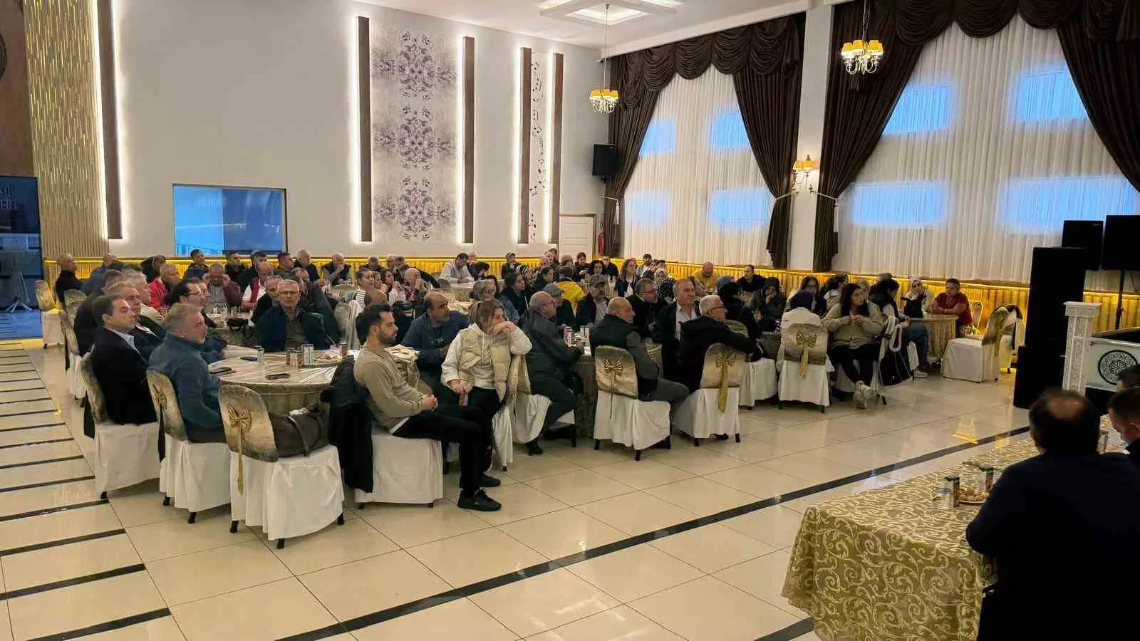 Bandırma’da okul servis şoförleri ve rehber personele trafik güvenliği eğitimi