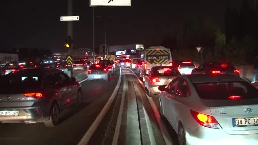 İstanbul’da trafik yoğunluğu yüzde 87’e ulaştı
