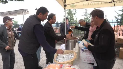 Başkan Erkan Aydın mahallelerin nabzını tutuyor