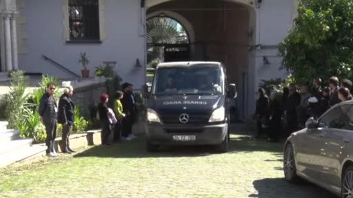 Hayatını kaybeden Prof. Dr. İoanna Kuçuradi son yolculuğuna uğurlandı.