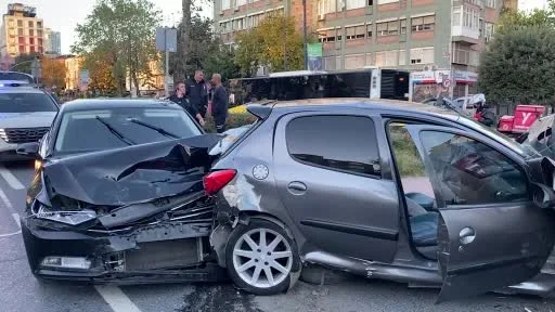 Beşiktaş’ta zincirleme kaza: 2 yaralı