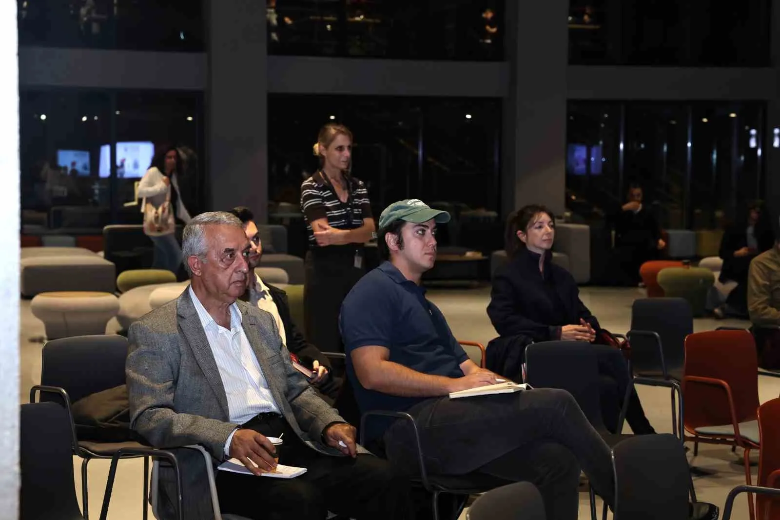 Pancar Deposu’nda "Küratörlüğün 5N1K’sı" söyleşi dizisi başladı