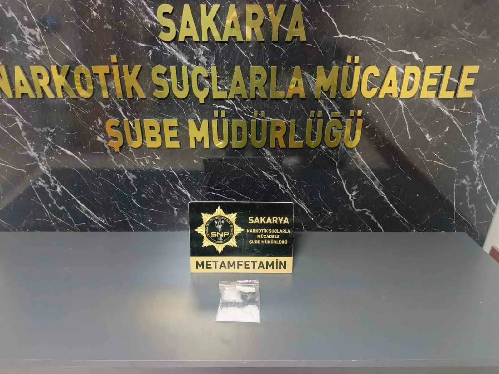 İstanbul’dan Sakarya’ya uyuşturucu sevkiyatı engellendi: 2 tutuklama