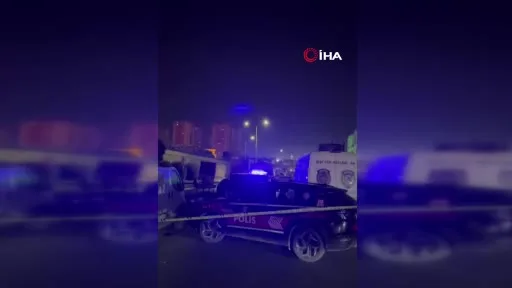Müzikholde silahlı çatışma: 1’i polis 2 kişi hayatını kaybetti, 2 kişi yaralandı