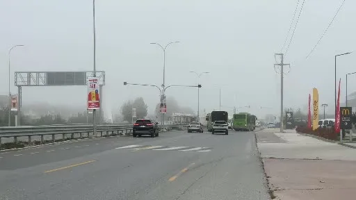 Sakarya’da sis görüş mesafesini düşürdü