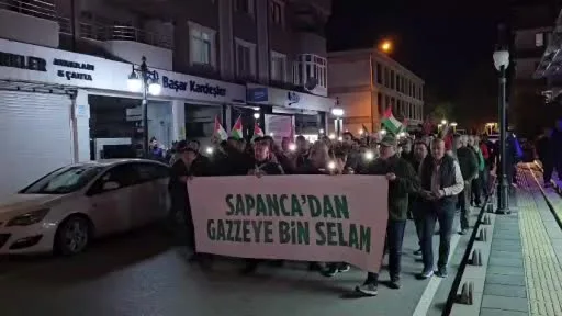 Sapanca’da Gazze’ye destek yürüyüşü