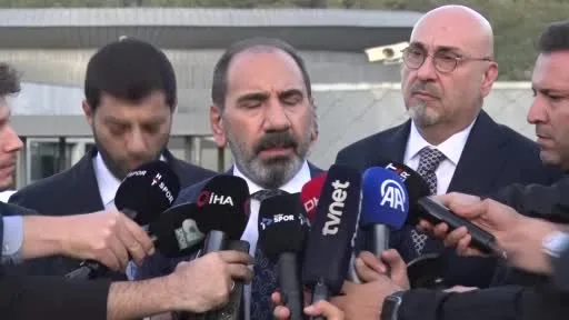 Mecnun Otyakmaz: "Yönetime devam eden arkadaşlara başarılar diliyoruz"