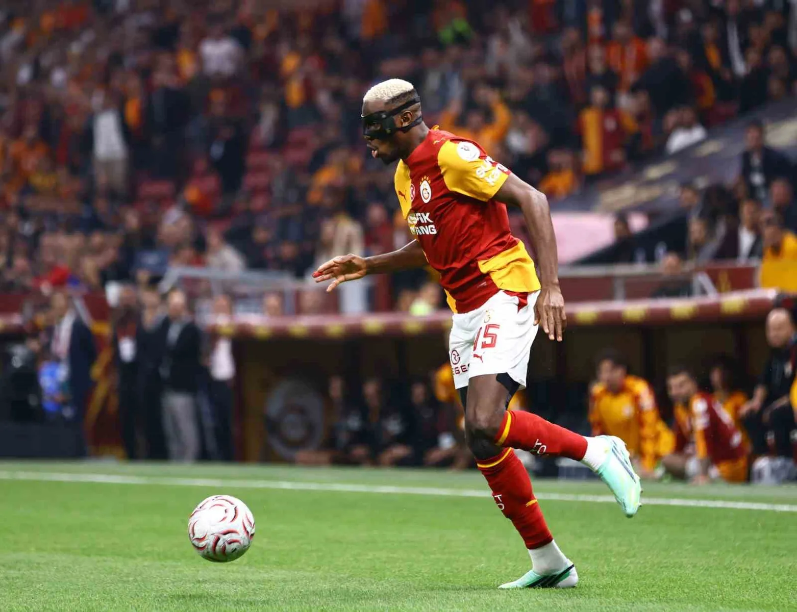 Victor Osimhen 35 gün sonra sahada
