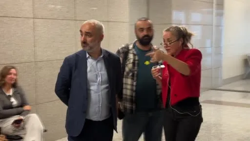 İstanbul Cumhuriyet Başsavcılığınca yürütülen fon soruşturması kapsamında gazeteci İsmail Saymaz, soruşturmaya ilişkin kamuoyunu yanıltıcı nitelikte açıklamalarda bulundukları gerekçesiyle şüpheli sıfatıyla ifade vermek üzere Çağlaya