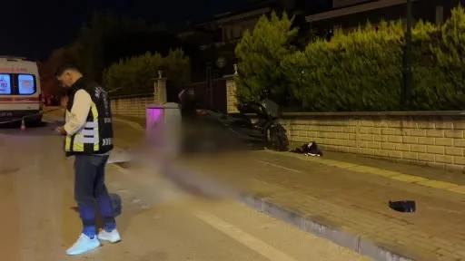 Kontrolden çıkarak trafoya çarpan motosiklet sürücüsü hayatını kaybetti