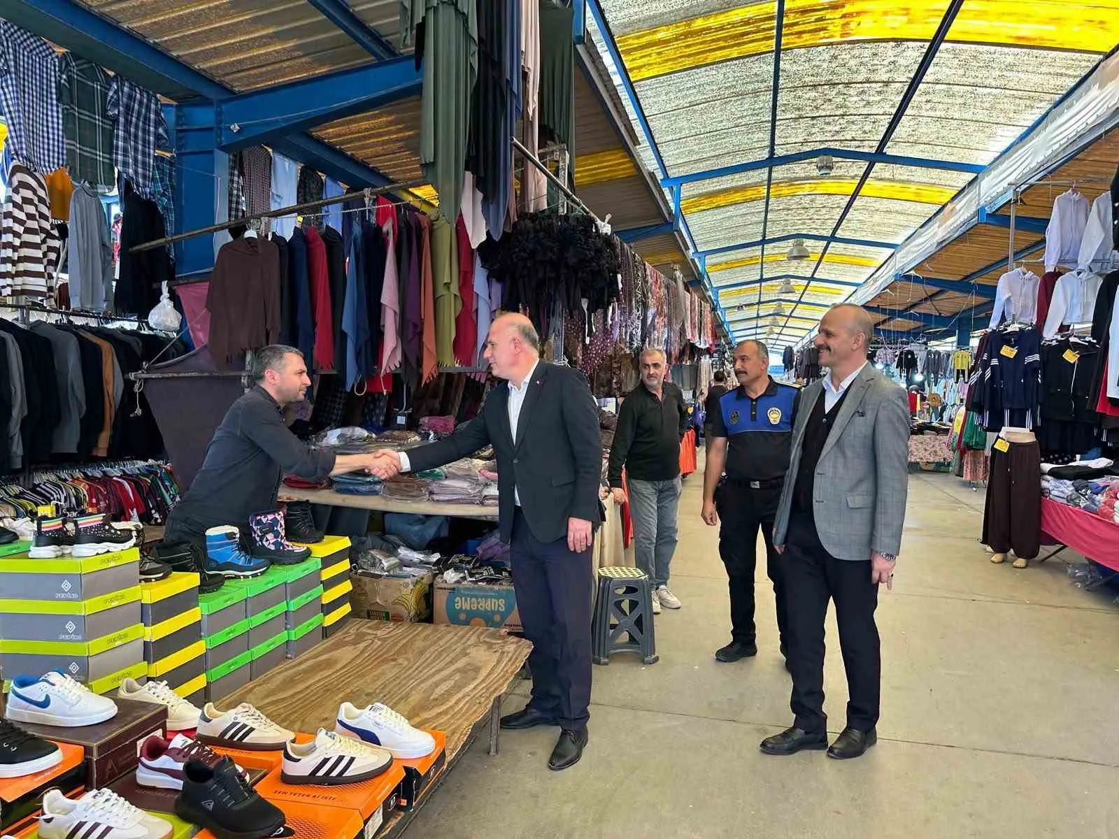 Başkan Torun vatandaşların taleplerini dinledi