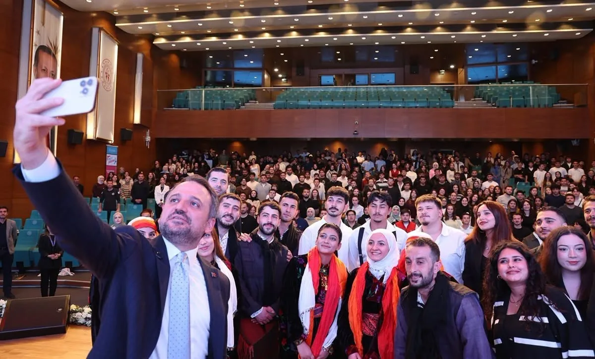 Bisiklet Topluluğu öğrencileri "Gençler Bakanlığında" programına katıldı