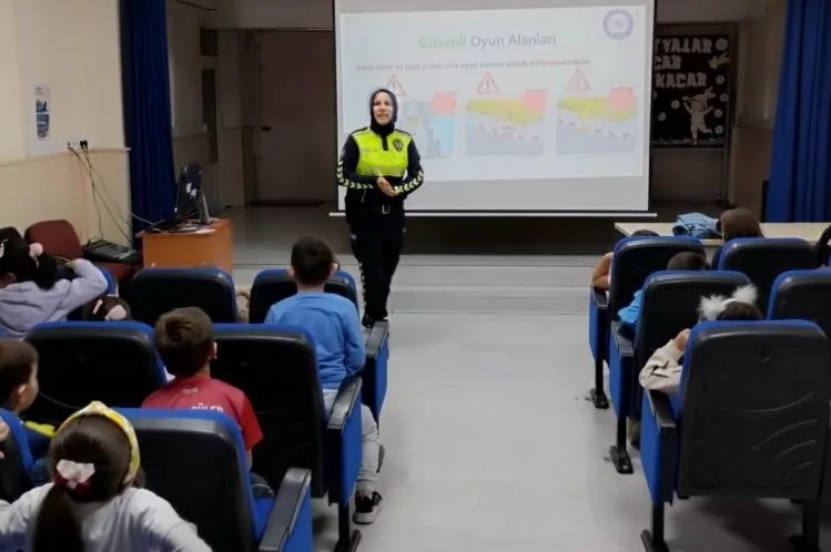 Bilecik’te 90 öğrenciye ‘Trafik Güvenliği Eğitimi’