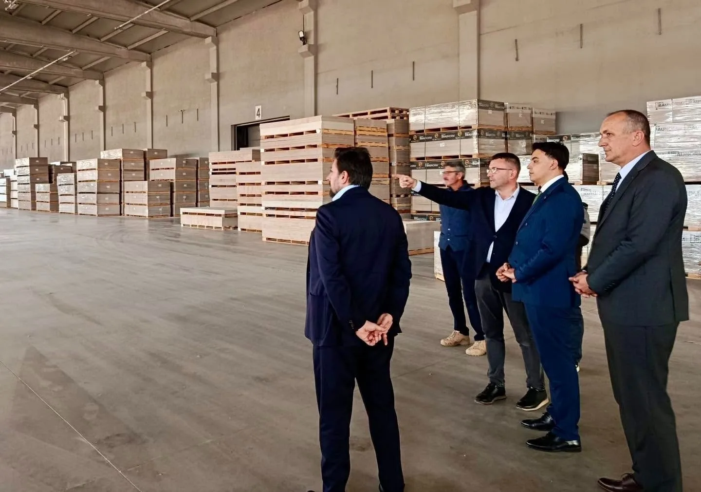 Kaymakam Kara, OSB’de incelemelerde bulundu