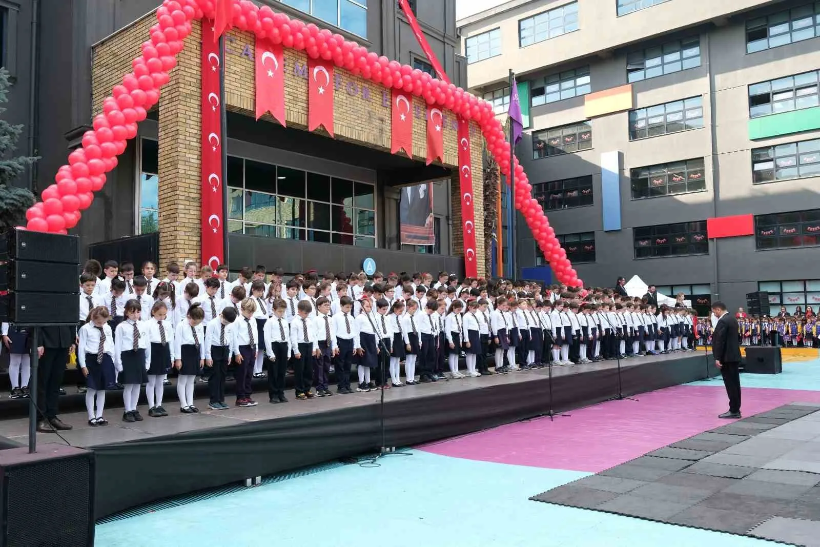Cumhuriyetin 103. yılı Şahinkaya’da coşkuyla kutlandı